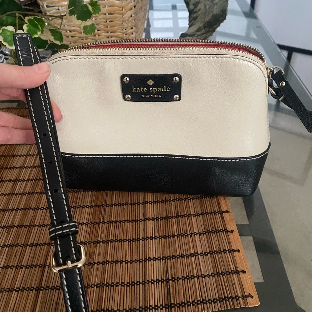 Kate Spade Black and White Crossbody - Picture 7 of 11